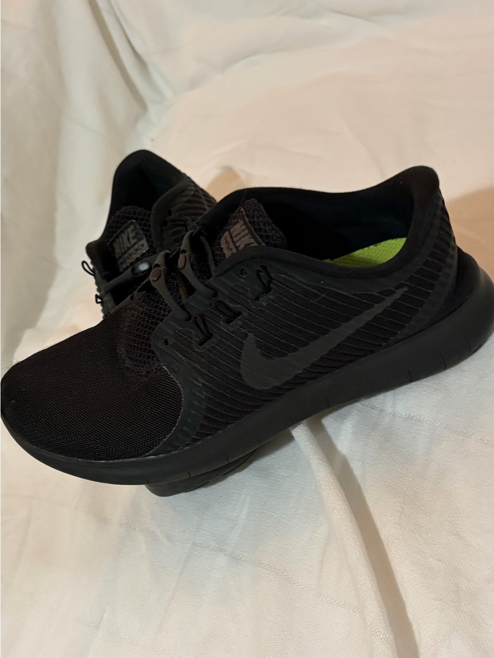 Nike Black Low-Profile Athletic Sneakers with Lime Insole